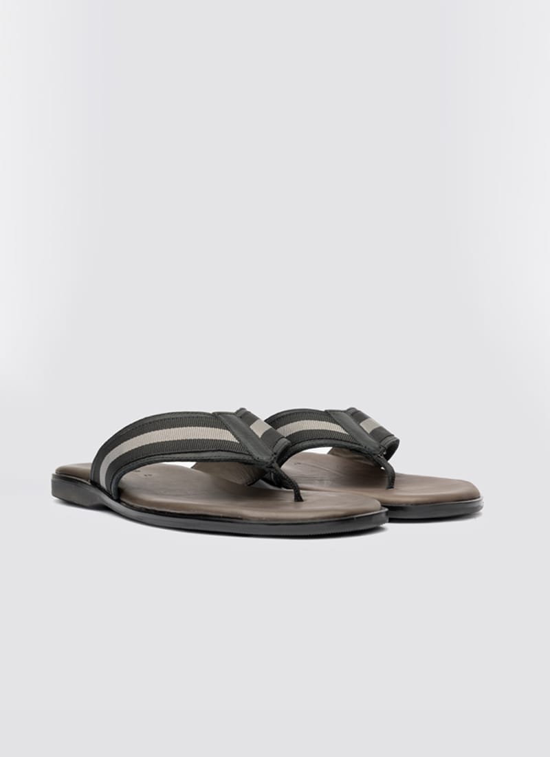Russell Sandal
