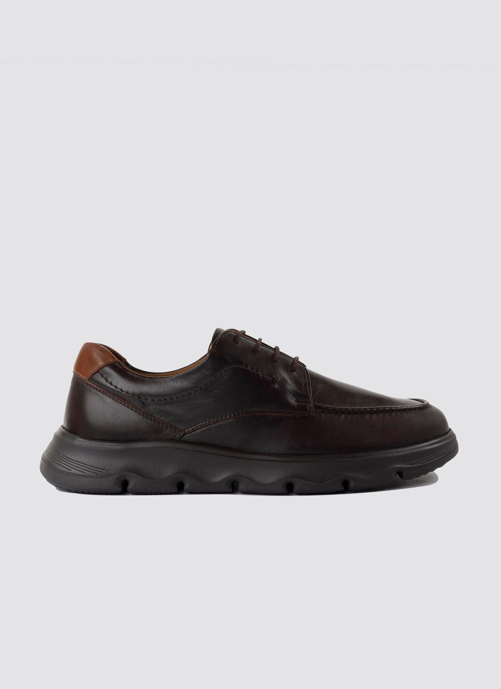 Conrad Lace-ups