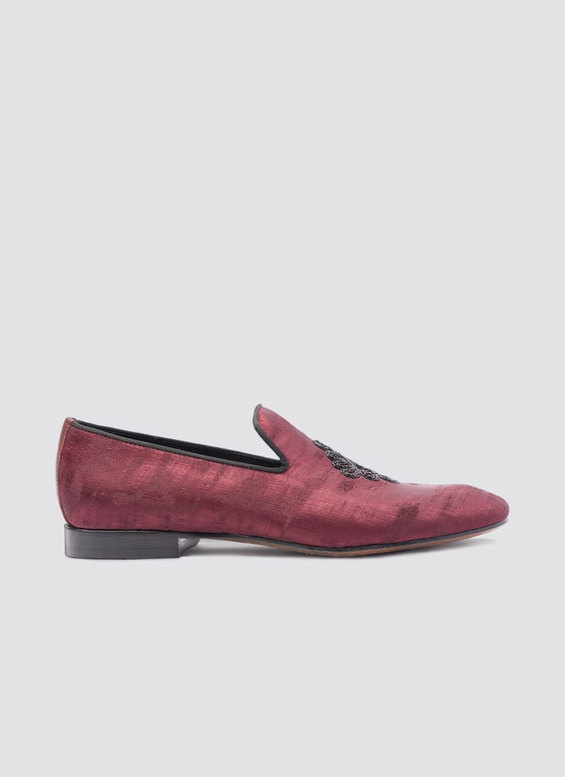 #color_maroon