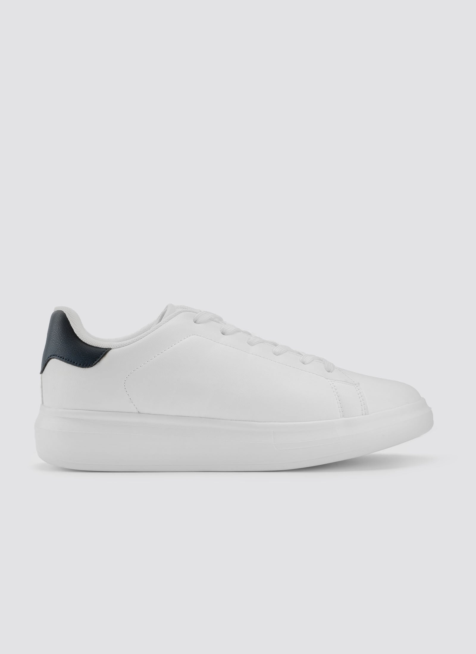 Cruze Sneaker