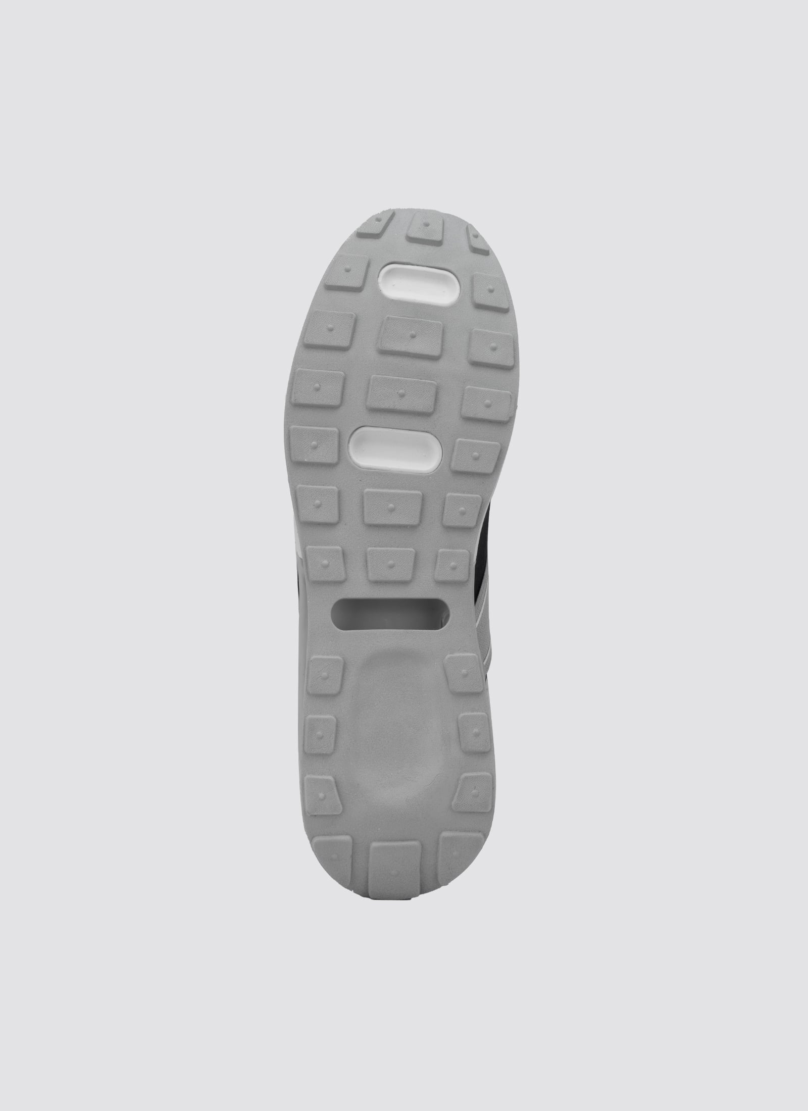 Aeris Sneaker