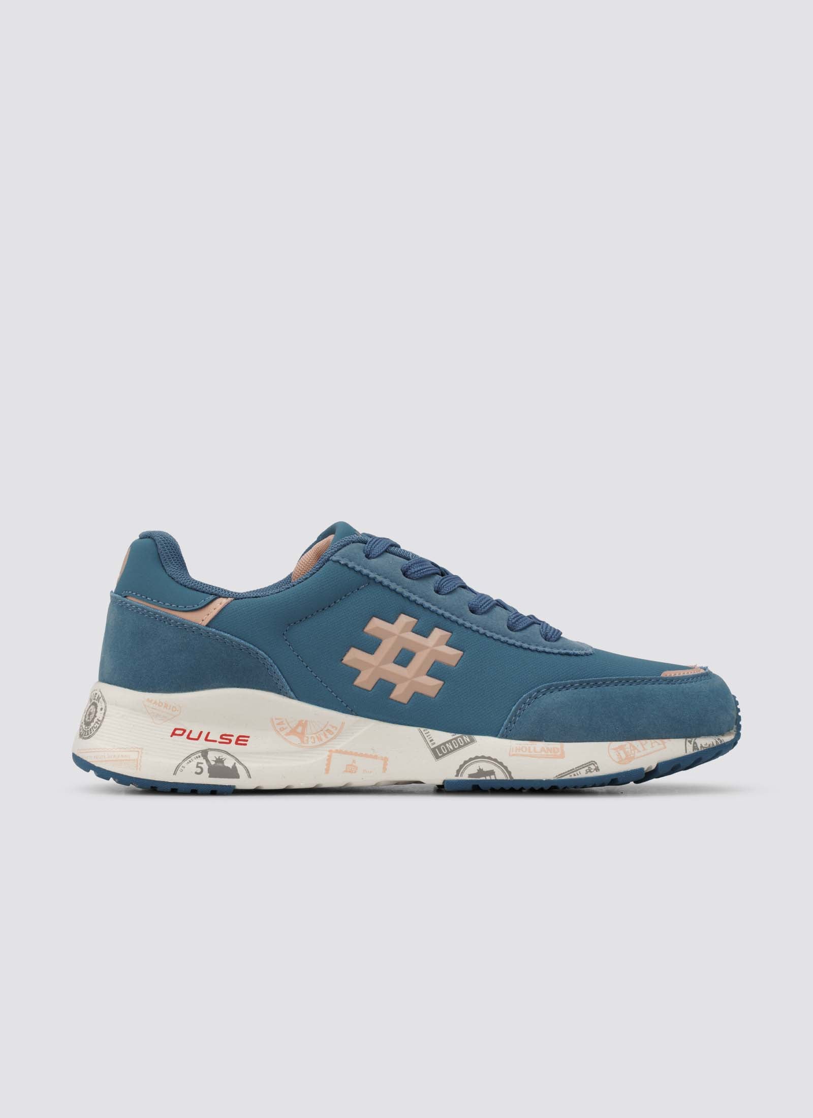Rae Sneaker