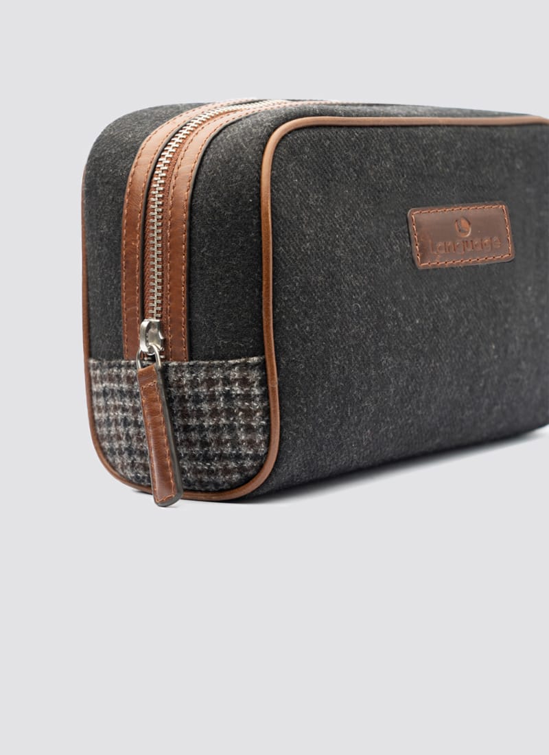 Brent Wash Bag