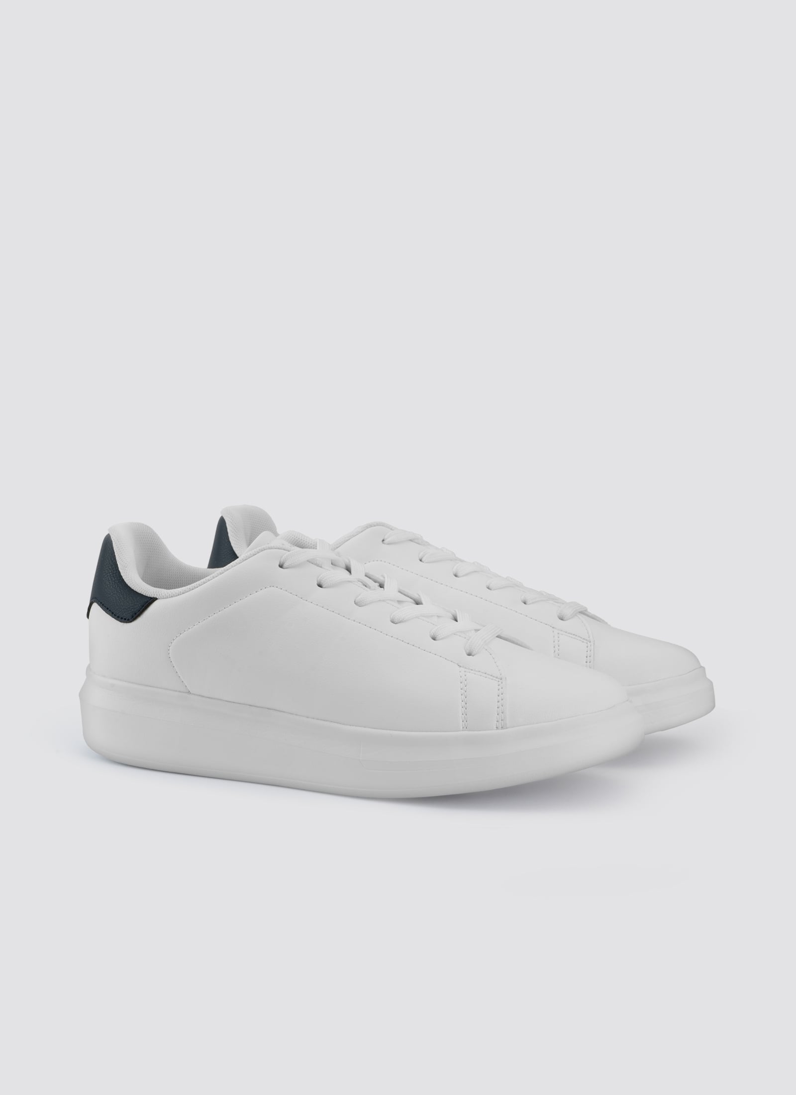 Cruze Sneaker