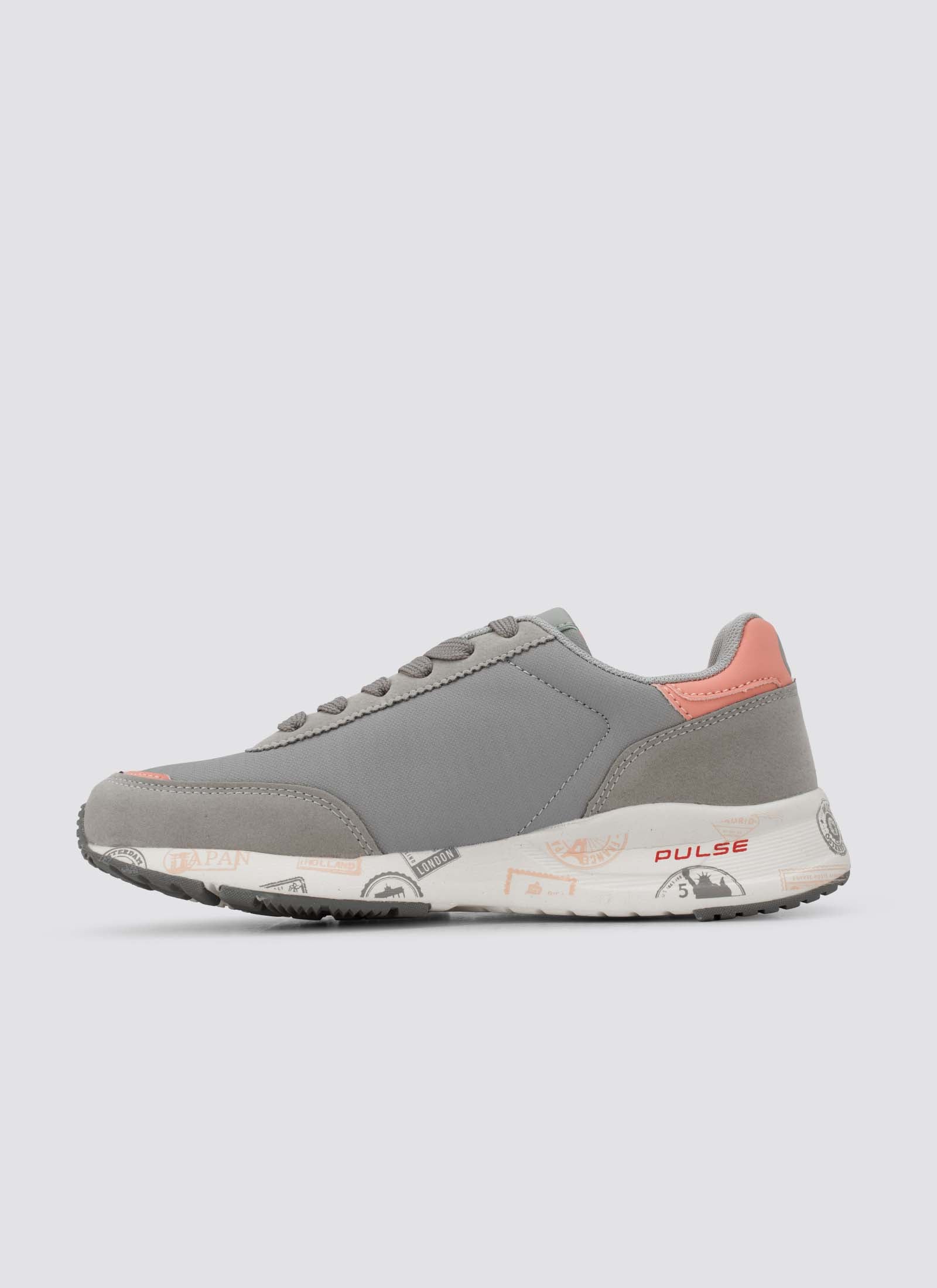 Rae Sneaker