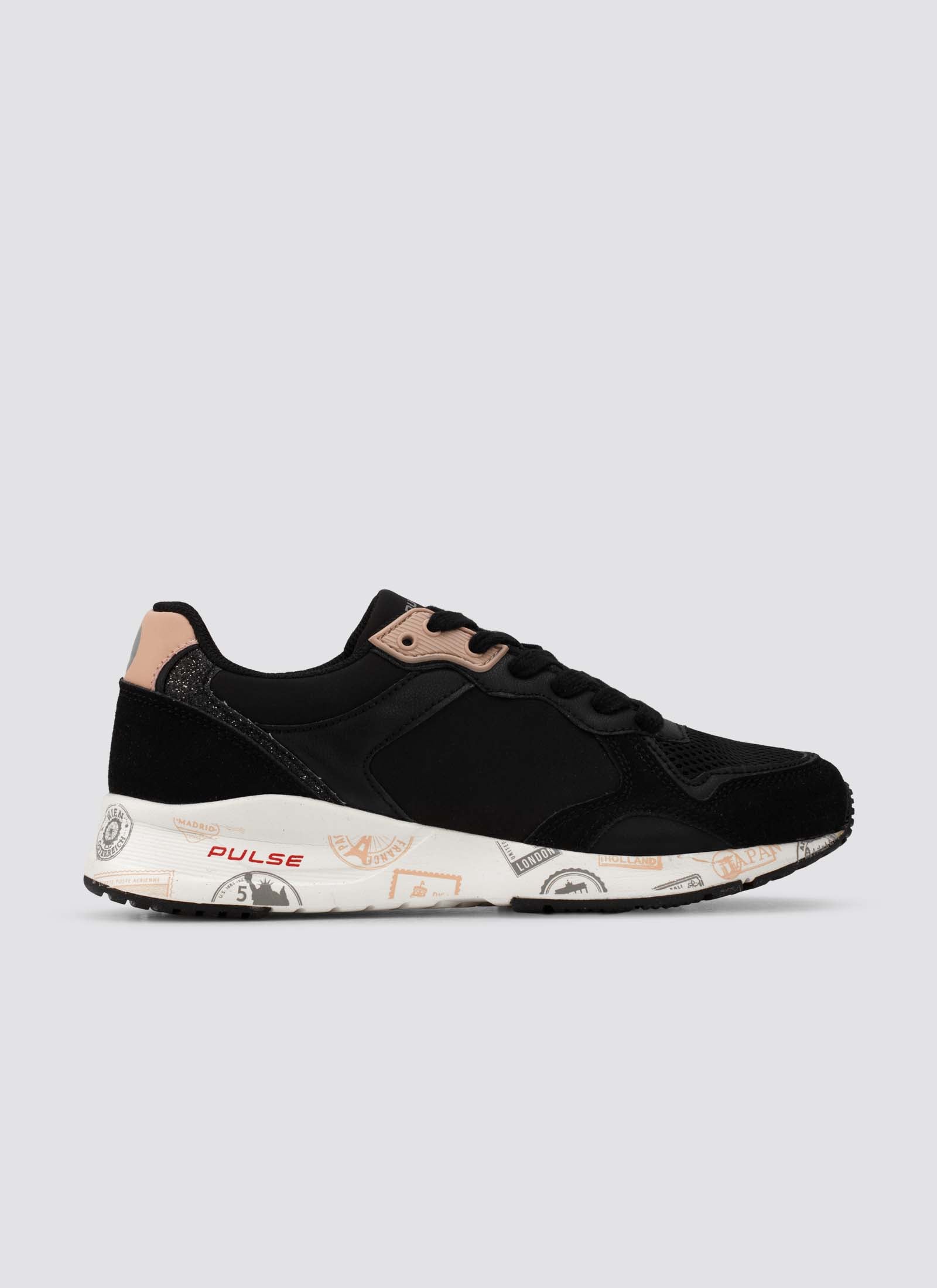 Trevia Sneaker