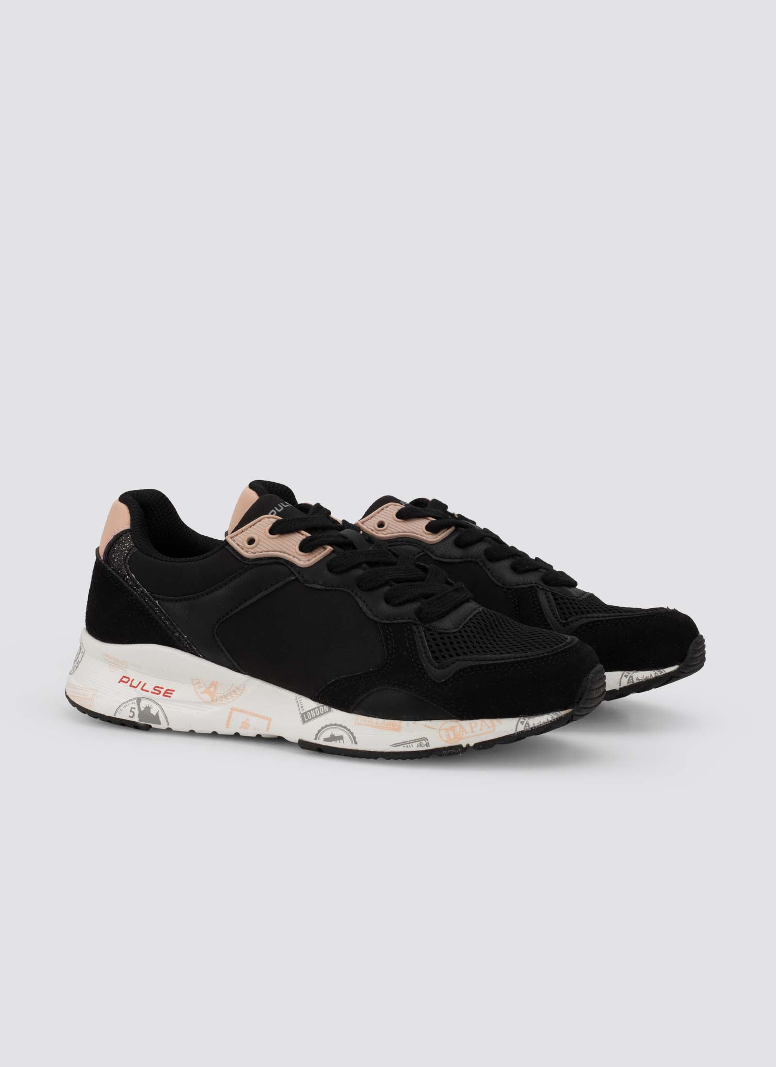 Trevia Sneaker