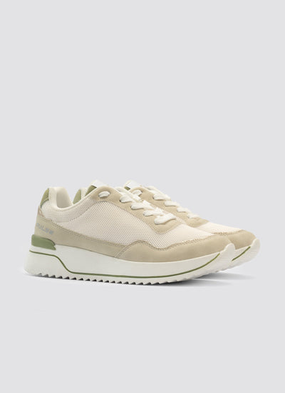 Stride Sneaker