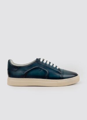 Kiana Sneaker